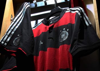 Camiseta suplente de Alemania | Foto Adidas
