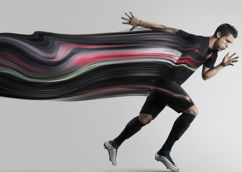 CR7 con la nueva camiseta alternativa de Portugal | Foto Nike