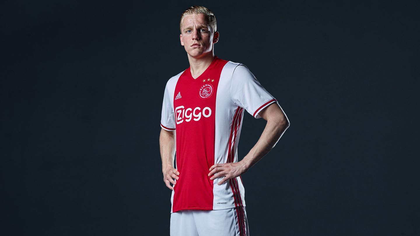 Camiseta titular del Ajax | Foto Web Oficial