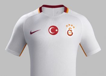 Camiseta suplente del Galatasaray para 2016/2017 | Foto Nike
