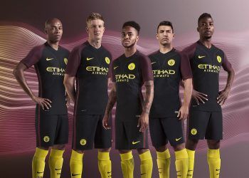 Nueva camiseta del Manchester City | Foto Nike