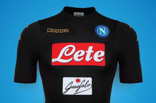 Apuesta sello Charlotte Bronte Tercera camiseta Kappa del Napoli 2016/17