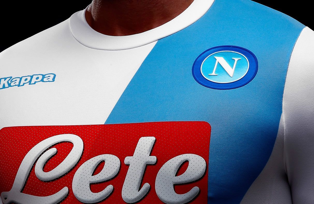 Camiseta suplente del Napoli | Foto Web Oficial