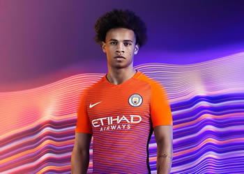 Leroy Sane con la casaca | Foto Nike