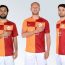 Nueva camiseta titular 2017-18 del Galatasaray | Imágenes Web Oficial