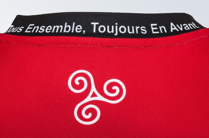 Camiseta titular del Guingamp | Foto Web Oficial