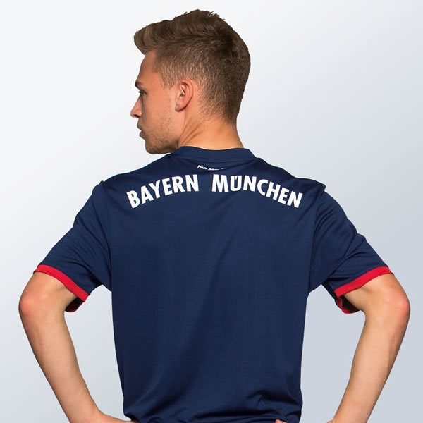 Joshua Kimmich con la camiseta del Bayern | Foto Web Oficial