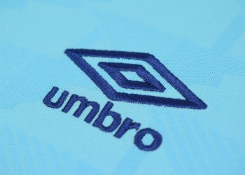 Camiseta suplente Umbro del AFC Bournemouth | Foto Web Oficial