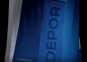 Nueva equipación titular Macron del Deportivo La Coruña | Foto Twitter @RCDeportivo