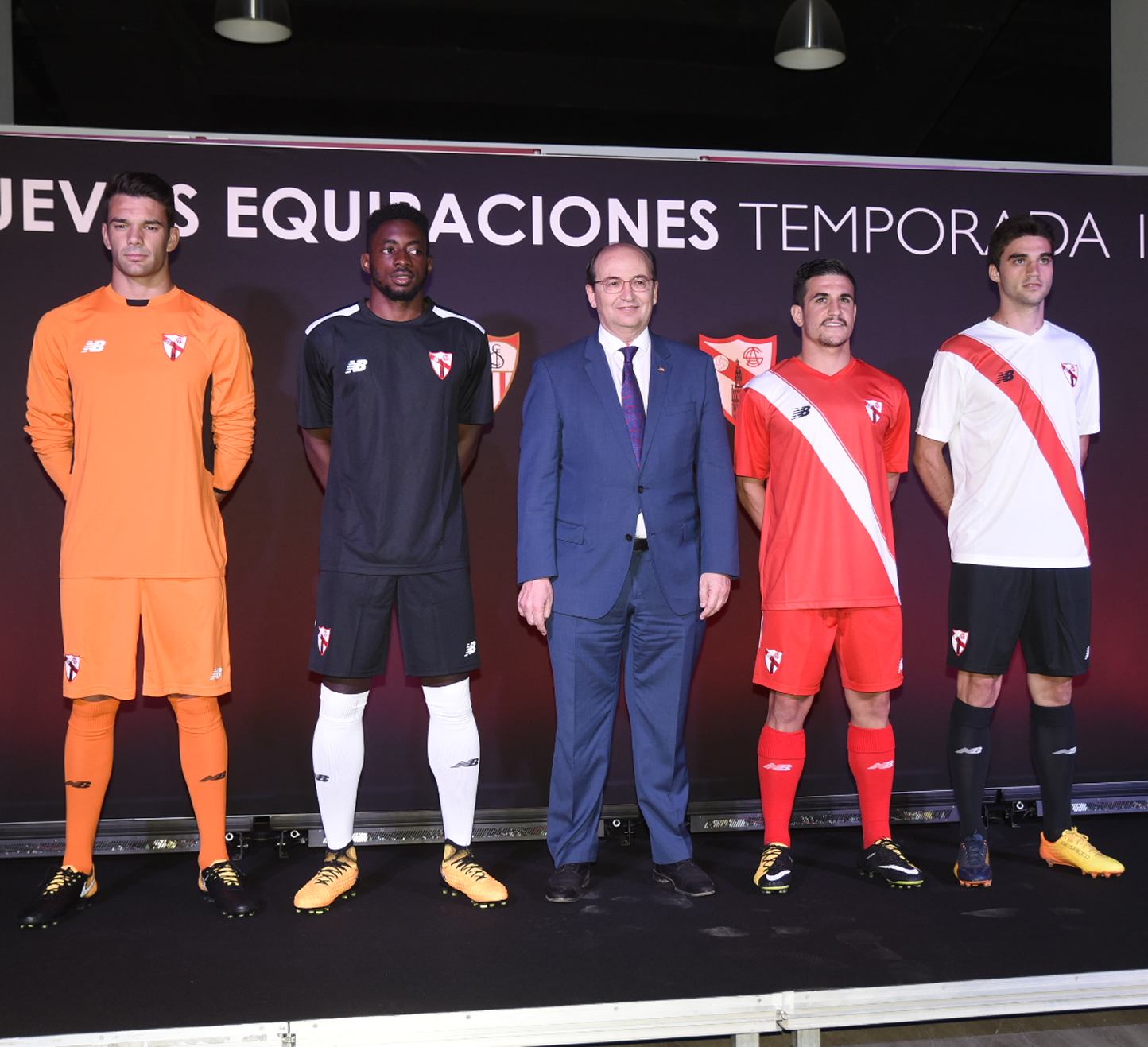 Nuevas casacas del Sevilla Atlético | Foto Web Oficial
