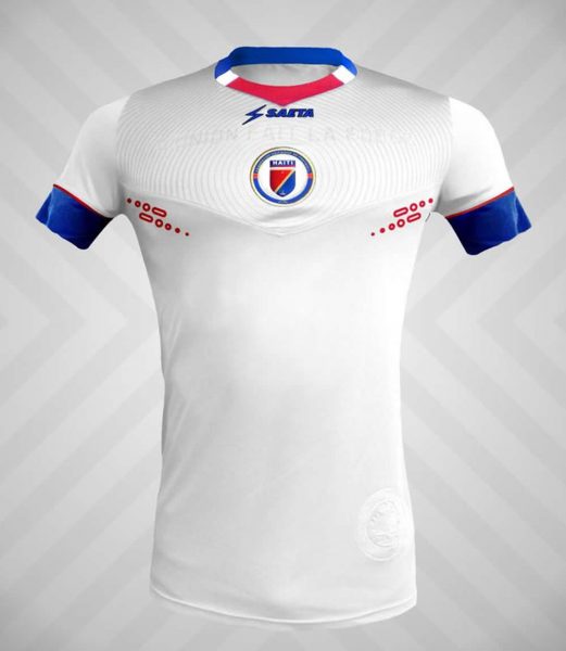 Camiseta blanca Saeta de Haití | Foto FHF