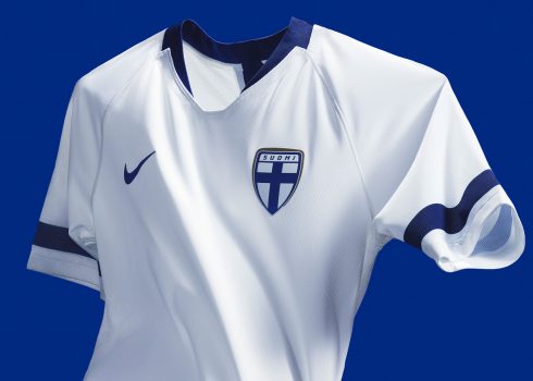 Nueva camiseta titular de Finlandia 2018-2019 | Imagen Nike
