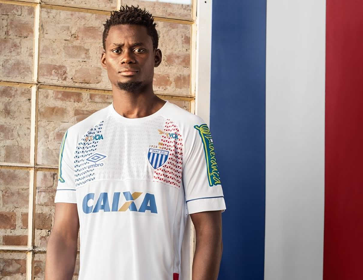 Camiseta Umbro Nations 2018 del Avaí FC | Foto Web Oficial