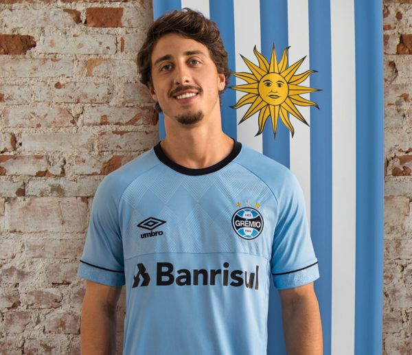 Camiseta Umbro "CHARRUA" (Grêmio | Uruguay)