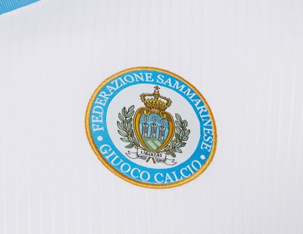 Camiseta suplente 2018/19 de San Marino | Imagen Macron