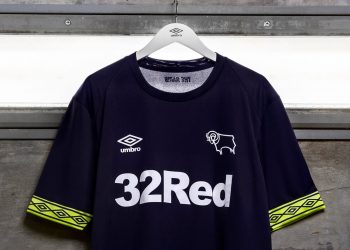 Camiseta suplente Umbro 2018/19 del Derby County | Imagen Web Oficial