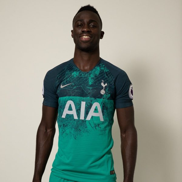 Tercera camiseta Nike 2018/19 del Tottenham | Imagen Web Oficial