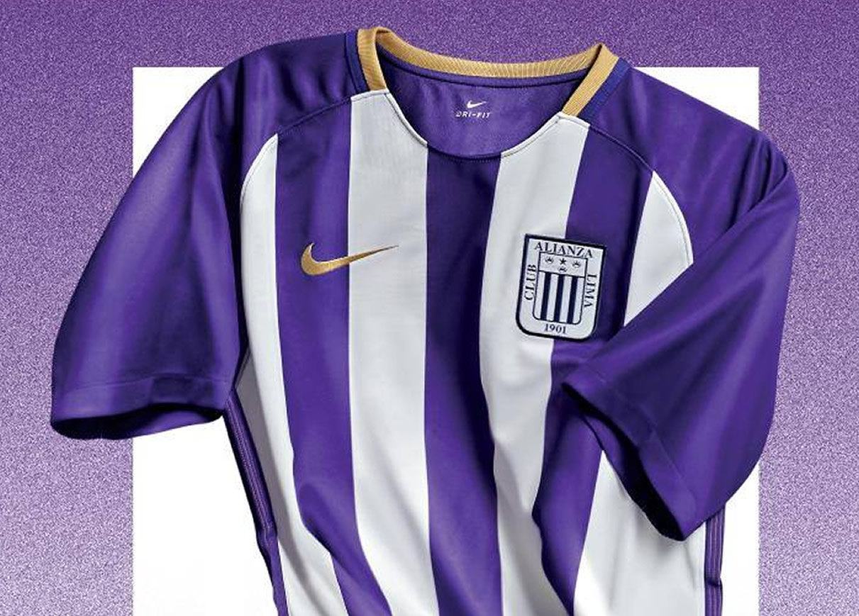 Camiseta Nike blanquimorada de Alianza Lima