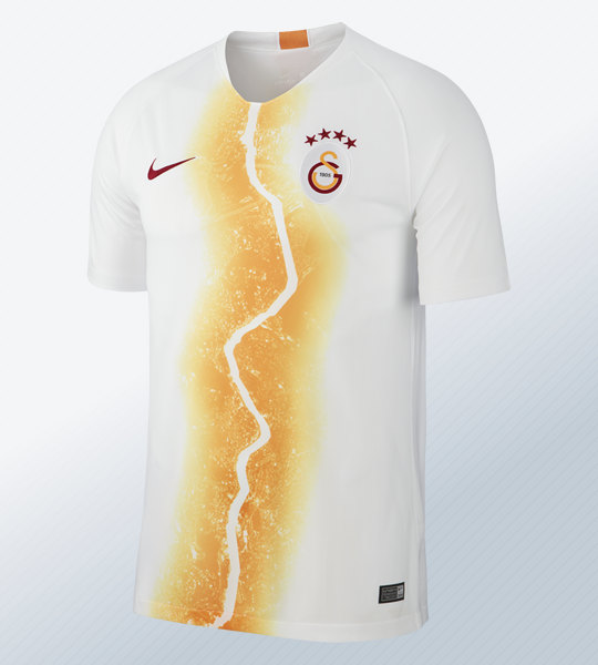 Tercera camiseta 2018/19 del Galatasaray | Imagen Nike