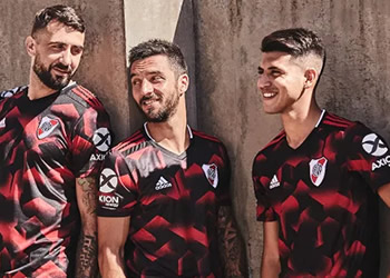 Nueva camiseta alternativa Adidas de River Plate 2019 | Imagen Web Oficial
