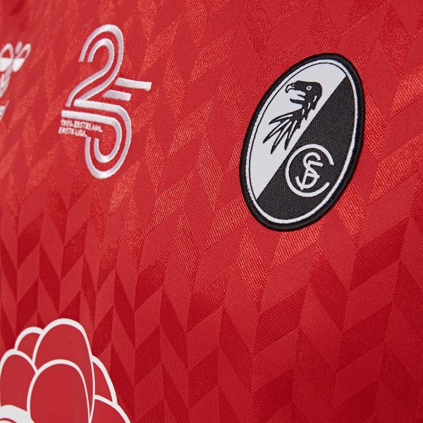 Camiseta Hummel Edición Especial del SC Freiburg 2019 | Imagen Web Oficial