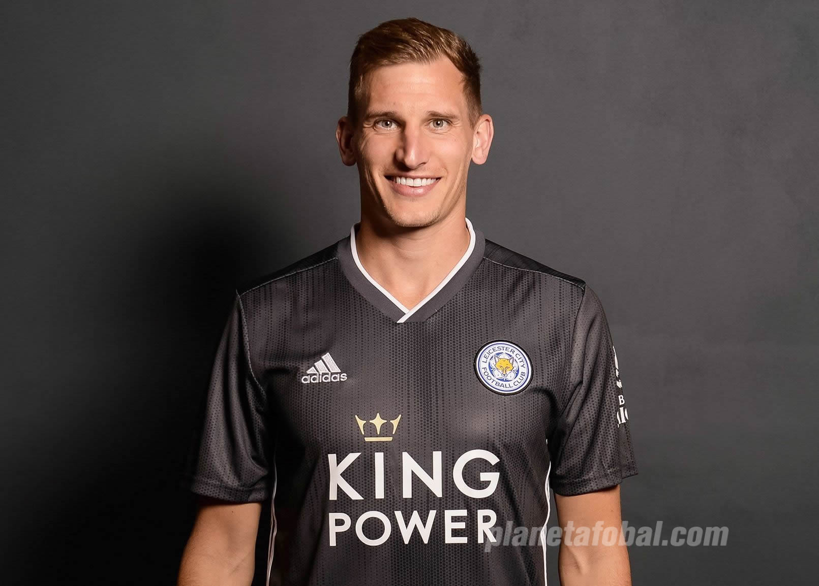 Camiseta Adidas gris del Leicester City 2019/2020 | Imagen Web Oficial