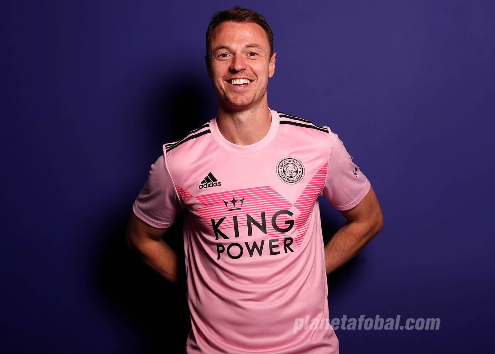 Camiseta Adidas rosa del Leicester City 2019/2020 | Imagen Web Oficial