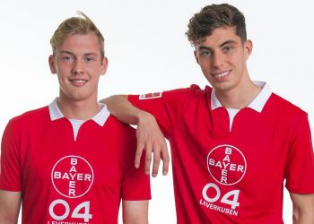 Camiseta Jako del Bayer 04 Leverkusen "40 Jahre Bundesliga" | Imagen Web Oficial
