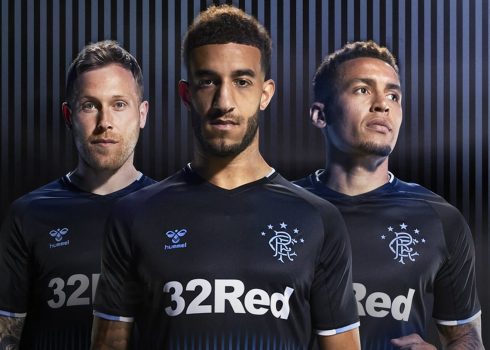 Camiseta suplente Hummel del Rangers FC 2019/20 | Imagen Twitter Oficial