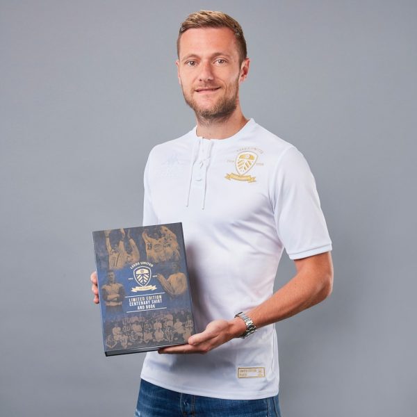 Camiseta Kappa del Leeds United "100 Años" | Imagen Web Oficial