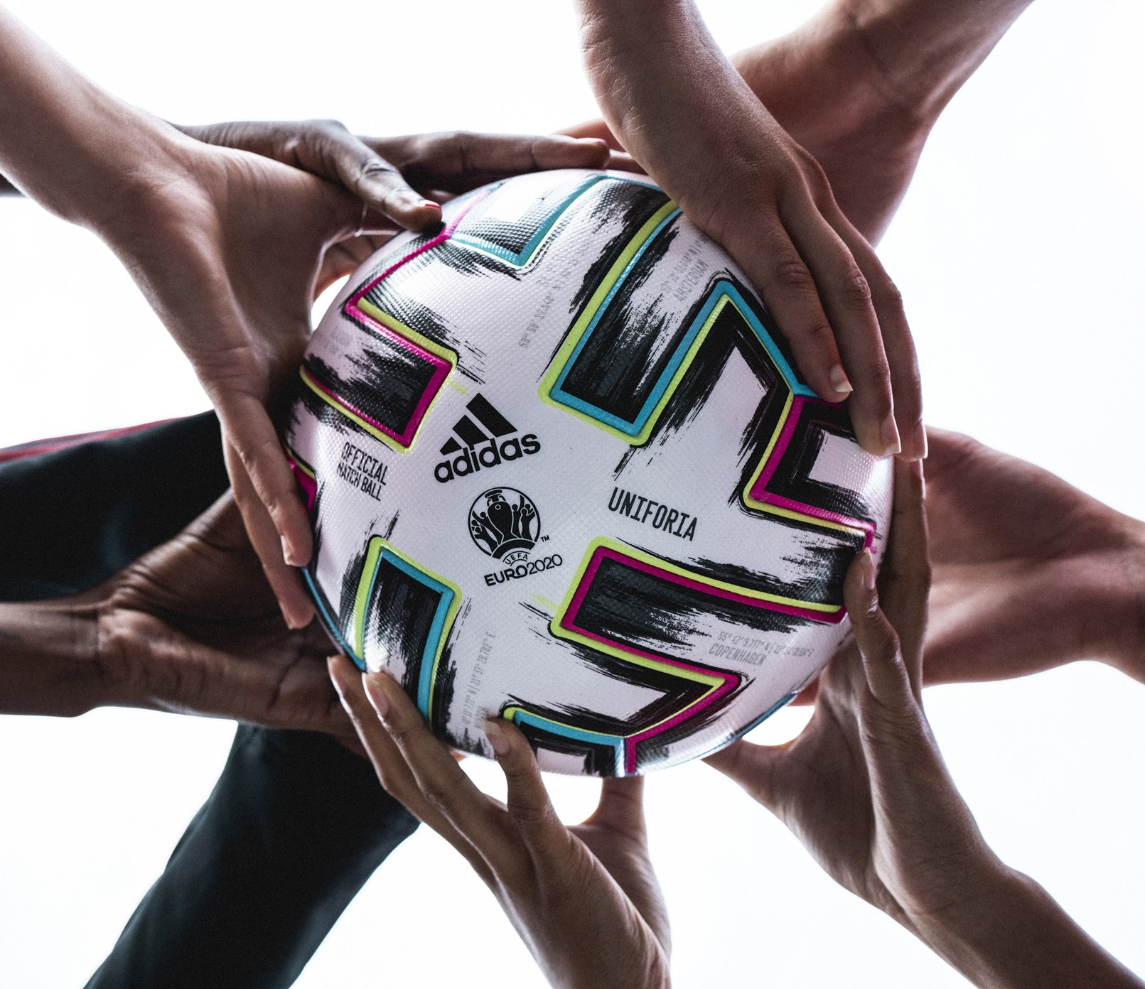 Balón Oficial "Uniforia" de la UEFA Euro 2020 | Imagen Adidas
