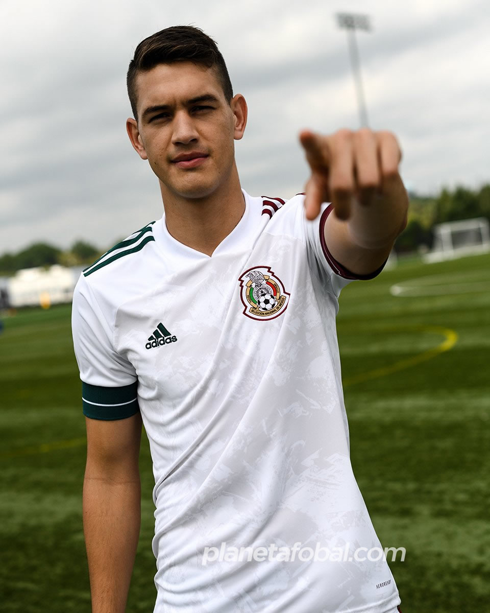 Camiseta suplente Adidas de México 2020/2021 | Imagen Twitter Oficial