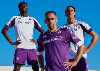 Camisetas de la Fiorentina 2020/2021 | Imagen Kappa