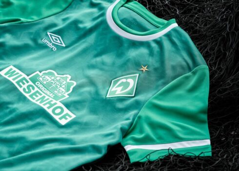 Camiseta local Umbro del Werder Bremen 2021/22