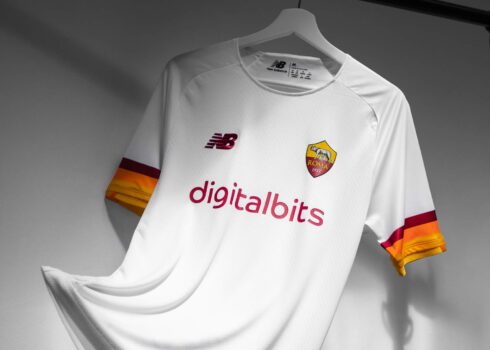 Camiseta suplente New Balance de la AS Roma 2021/2022