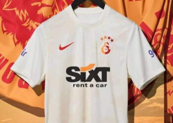 Tercera camiseta Nike del Galatasaray 2021/22
