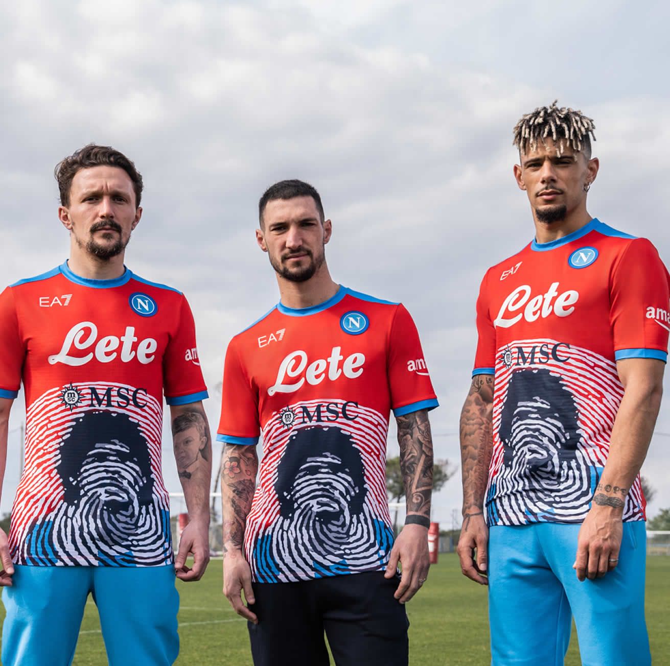 Camiseta EA7 del Napoli "Tributo a Maradona" 2022 (Roja)