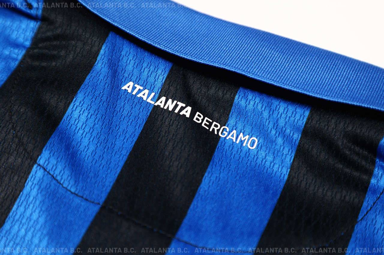 Camiseta Joma del Atalanta "Christmas Match 2021"