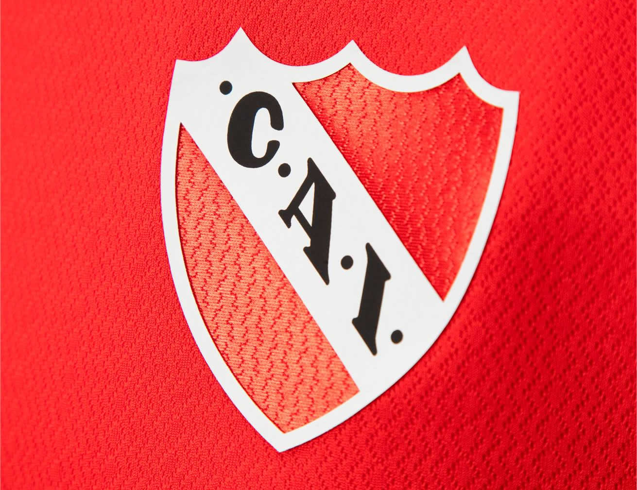 Camiseta Puma de Independiente 2022/23