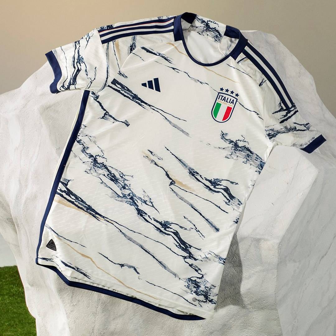 Camiseta suplente adidas de Italia 2023