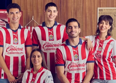 Camiseta Puma de las Chivas de Guadalajara 2023/24