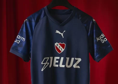 Tercera camiseta Puma de Independiente 2023/24