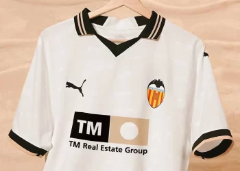 Camiseta Puma del Valencia 2023/24