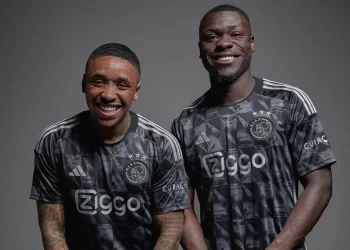 Tercera camiseta adidas del Ajax 2023/2024