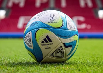 Balón adidas UEFA Super Cup 2023