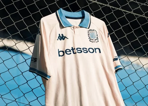 Tercera camiseta Kappa de Racing 2025/26